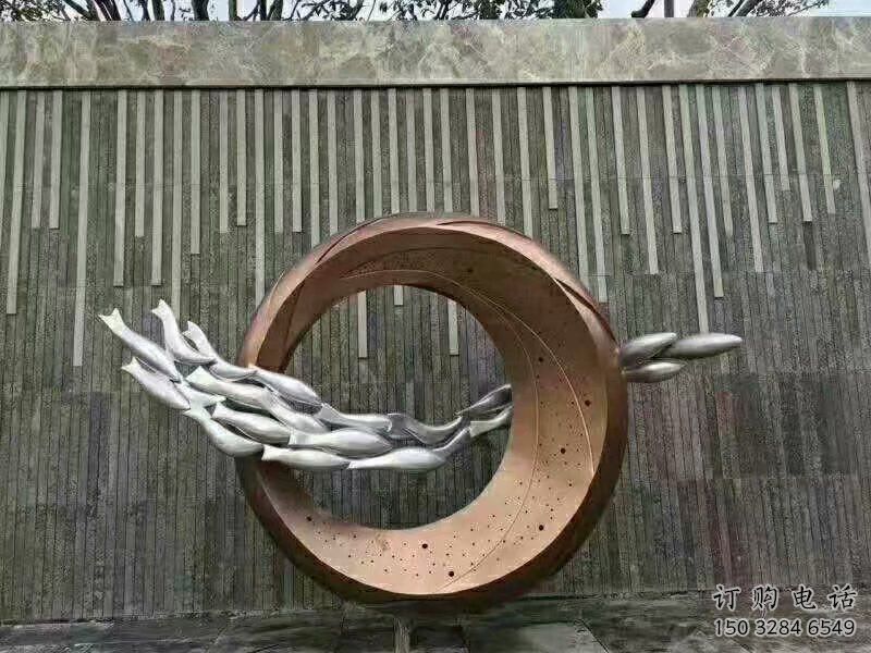 群魚跨環雕塑廠家 地產藝術品 不銹鋼群魚跨環雕塑訂制