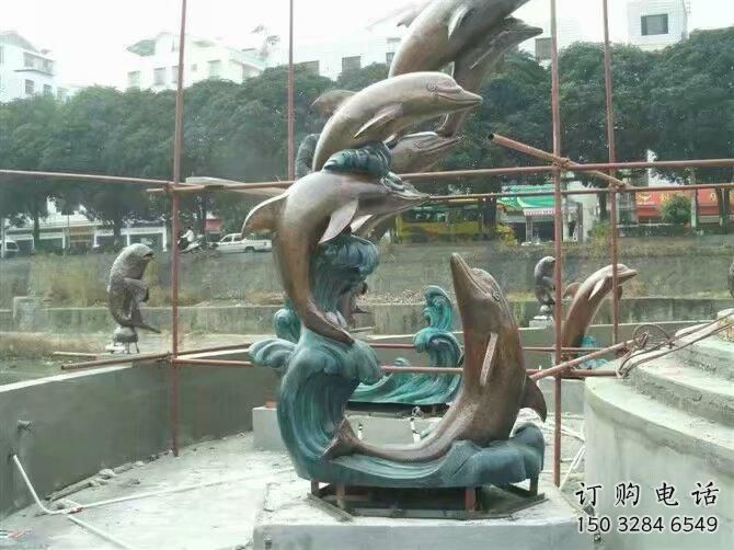 海豚戲水雕塑廠家 水景動(dòng)物類(lèi) 制作戲水海豚雕塑
