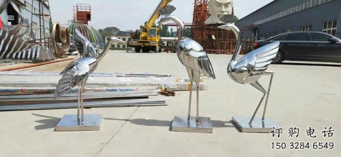 不銹鋼仙鶴雕塑廠家 鏡面仙鶴雕塑制作商