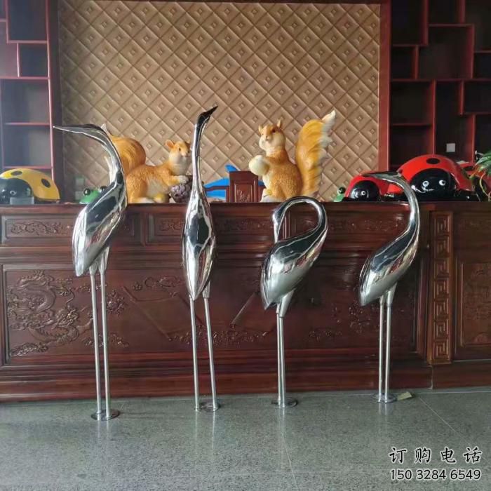 不銹鋼火烈鳥(niǎo)雕塑廠家 鏡面工藝 鏡面火烈鳥(niǎo)雕塑制作