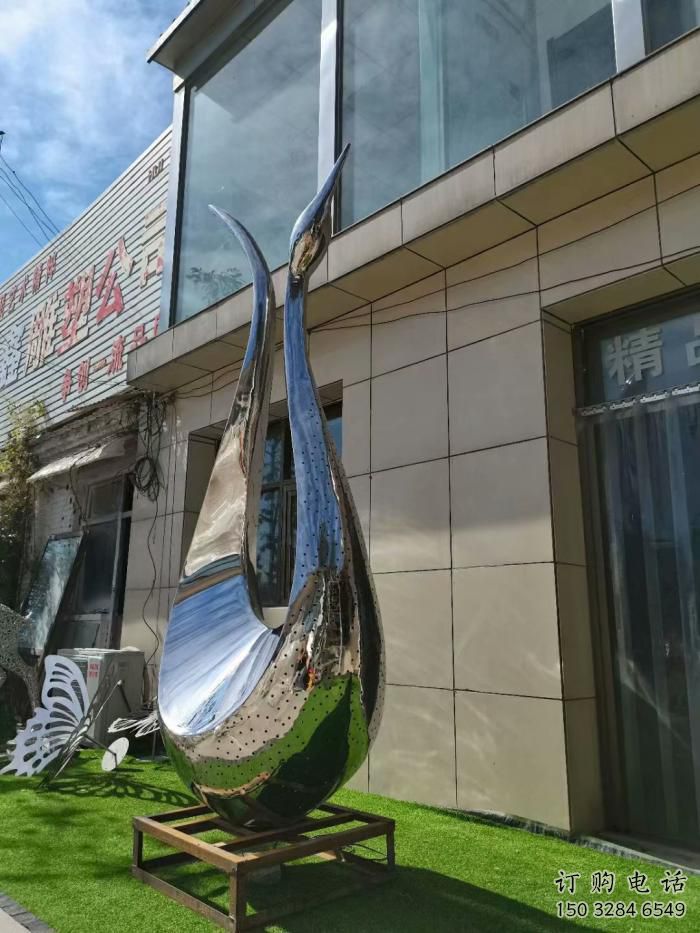 成對(duì)天鵝雕塑廠家 燈光配置 燈光天鵝雕塑設(shè)計(jì)