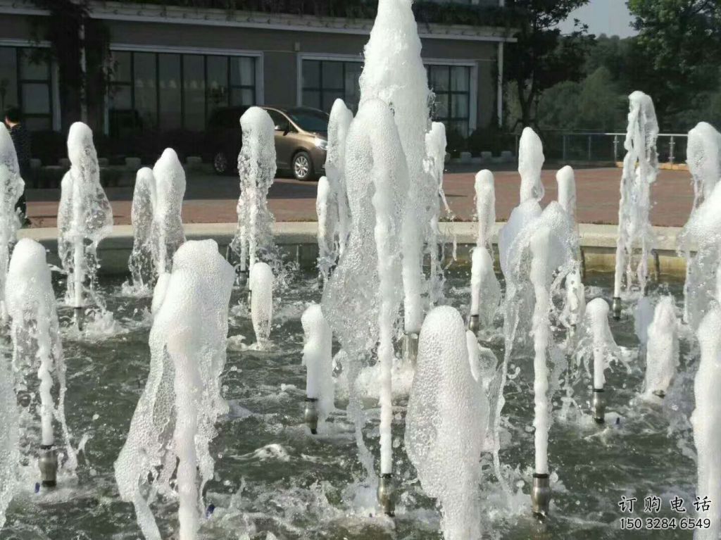 涌泉噴泉雕塑廠家 高壓配置 人工造景元素