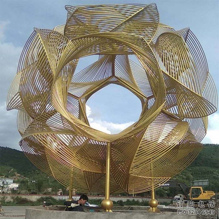 圓環雕塑 鏤空噴漆工藝 戶外大型不銹鋼圓環雕塑廠家