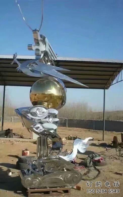 鏡面龍雕塑廠家 現(xiàn)代抽象擺件 商場(chǎng)大型龍雕塑