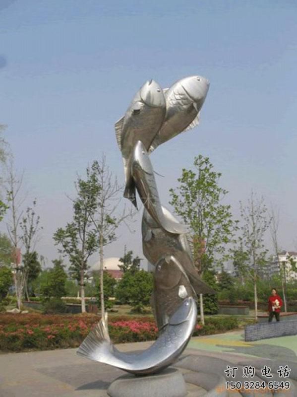 仿真小魚雕塑廠家 大型廣場擺件 公園鏡面小魚雕塑