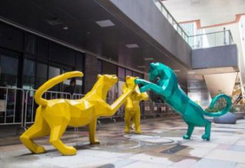 戶外獵豹雕塑廠家 戶外賓館小品 酒店拉絲獵豹雕塑