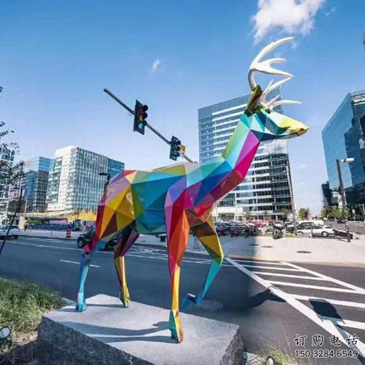 公園鹿雕塑廠家 中式啞光小品 風(fēng)景區(qū)電鍍鹿雕塑
