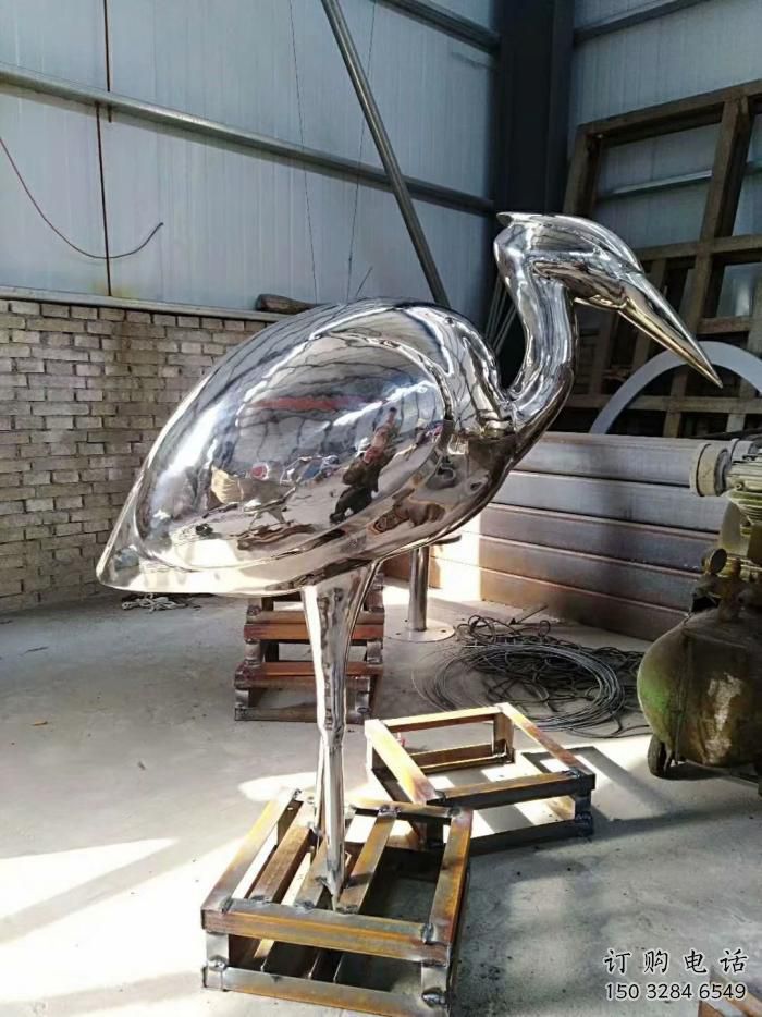 鑄造丹頂鶴雕塑廠家 創意村口小品 村口鏡面丹頂鶴雕塑