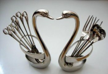 鏡面鵝雕塑廠家 現(xiàn)代酒店擺件 游樂場(chǎng)異形鵝雕塑