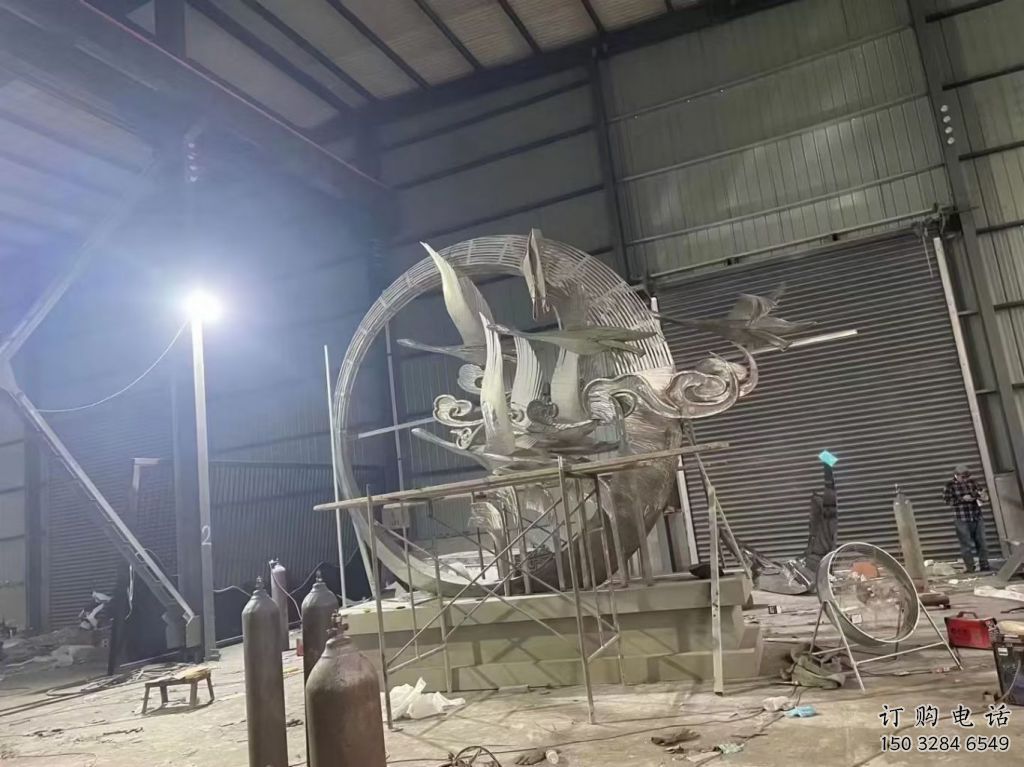 村口飛燕雕塑廠家 中式啞光擺件 大型廣場飛燕雕塑