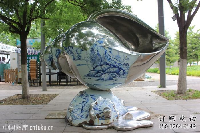 幼兒園海螺雕塑廠家 卡通噴漆小品 戶外異形海螺雕塑