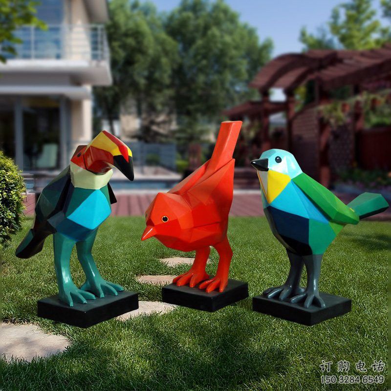 彩繪飛鳥雕塑廠家 卡通噴漆小品 草地切面飛鳥雕塑