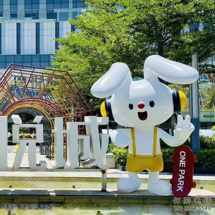 抽象玉兔雕塑廠家 創意村口擺件 廣場彩繪玉兔雕塑