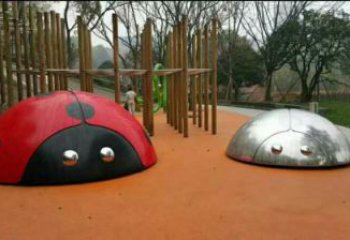 草地瓢蟲雕塑廠家 戶外異形小品 戶外公園瓢蟲雕塑