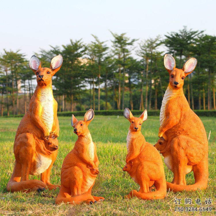 彩繪袋鼠雕塑廠家 卡通噴漆小品 草地仿真袋鼠雕塑