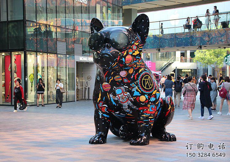 抽象小狗雕塑廠家 創(chuàng)意廣場擺件 戶外彩繪小狗雕塑