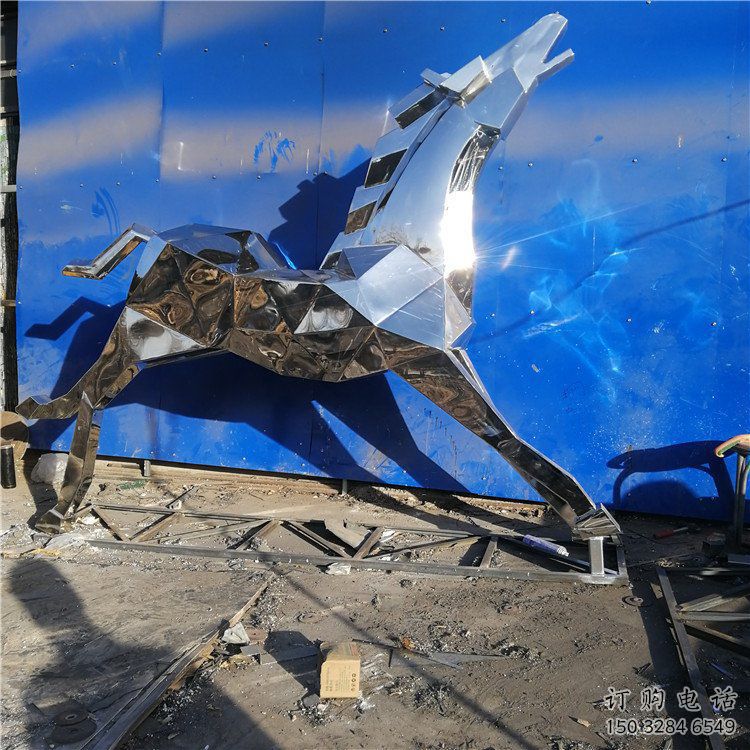 公園奔馬雕塑廠家 中式啞光小品 戶外抽象奔馬雕塑