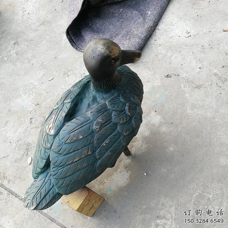 大門口鴨子雕塑廠家 歐式賓館擺件 風(fēng)景區(qū)仿古鴨子雕塑