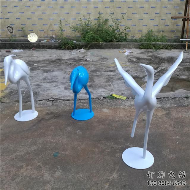 戶外雀鳥雕塑廠家 現代戶外小品 酒店烤漆雀鳥雕塑