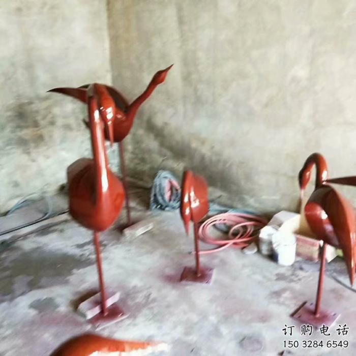 大門口雀鳥雕塑廠家 歐式抽象擺件 風(fēng)景區(qū)仿古雀鳥雕塑