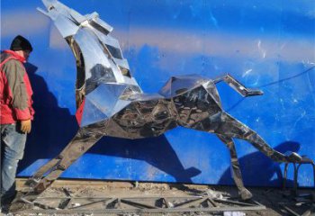 商業(yè)街奔馬雕塑廠家 大型創(chuàng)意擺件 步行街異形奔馬雕塑