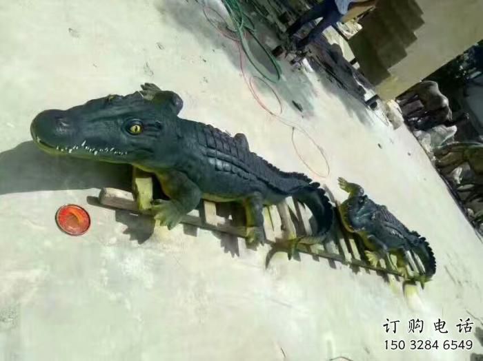 公園鱷魚雕塑廠家 中式彩繪小品 風景區仿古鱷魚雕塑