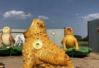 幼兒園金蟾雕塑廠家 卡通噴漆小品 戶外異形金蟾雕塑