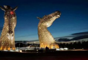 廣場馬頭雕塑廠家 鏤空燈光小品 戶外異形馬頭雕塑