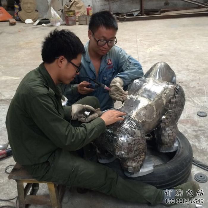 風(fēng)景區(qū)大猩猩雕塑廠家 中式戶外擺件 大型仿古大猩猩雕塑