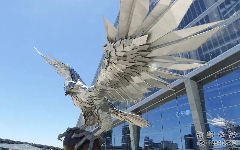 鍛造獵鷹雕塑廠家 卡通鏡面擺件 廣場仿真獵鷹雕塑