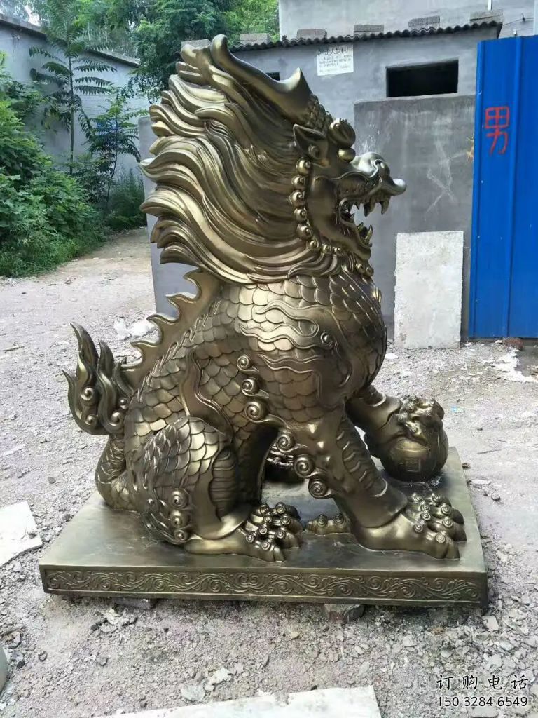 別墅麒麟雕塑廠家 卡通噴漆小品 戶外麒麟雕塑