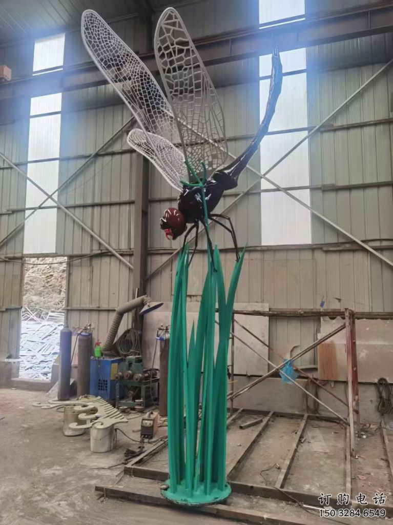 仿真蜻蜓點(diǎn)水雕塑廠家 大型擺件 公園蜻蜓點(diǎn)水雕塑