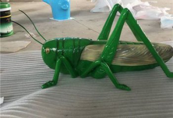 抽象蟈蟈雕塑廠家 創意公園擺件 戶外彩繪蟈蟈雕塑