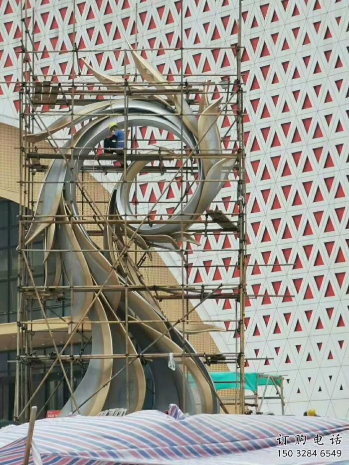 彩繪鳳鳥雕塑廠家 卡通噴漆小品 現(xiàn)代切面鳳鳥雕塑