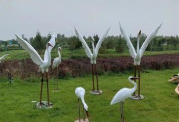 烤漆仙鶴雕塑廠家 戶外烤漆擺件 公園仿真仙鶴雕塑