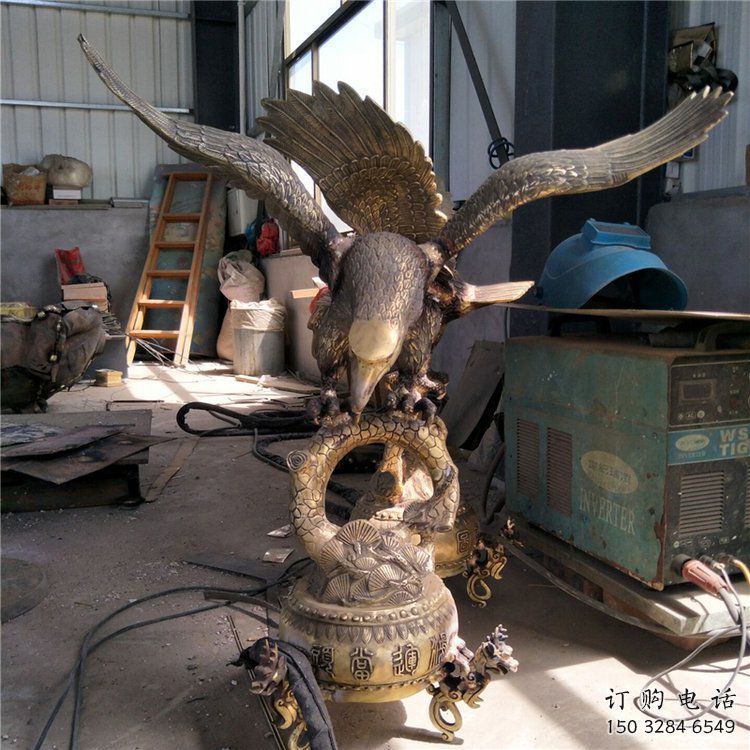 仿真鷹雕塑廠家 大型抽象擺件 公園噴漆鷹雕塑