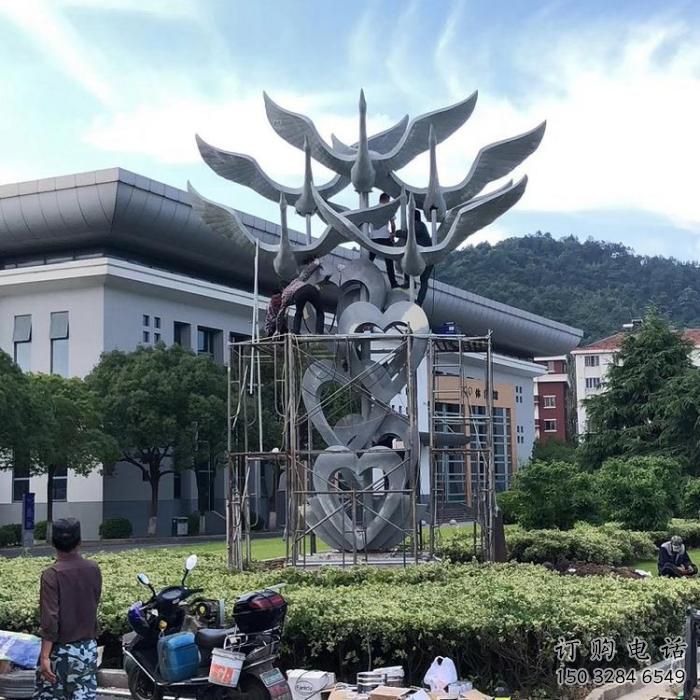 鍛造大雁雕塑廠家 抽象噴漆擺件 廣場啞光大雁雕塑