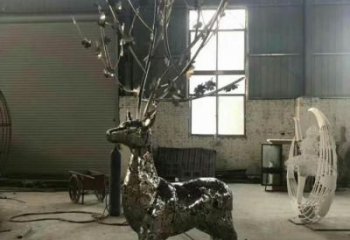 鏤空麋鹿雕塑廠家 現代抽象擺件 草地切面麋鹿雕塑