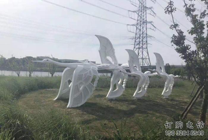 游樂場海鷗雕塑廠家 公園草地?cái)[件 住宅小區(qū)鏤空海鷗雕塑