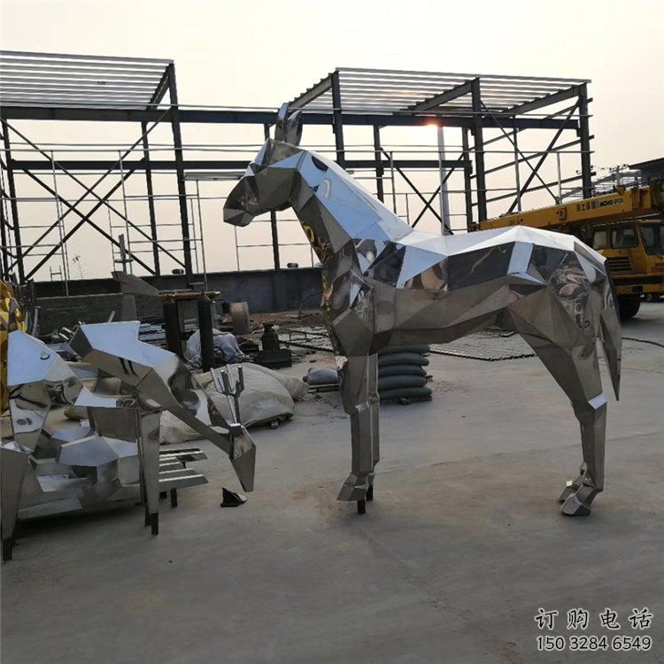 鏡面駿馬雕塑廠家 現(xiàn)代廣場擺件 游樂場異形駿馬雕塑
