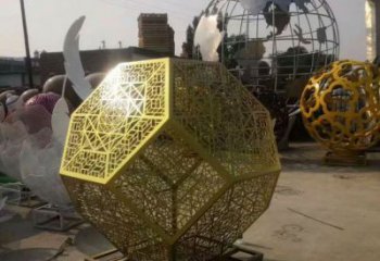 別墅區(qū)球狀雕塑廠家 大型鏤空擺件  戶外不銹鋼球狀雕塑