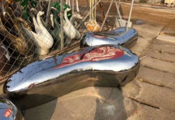 創(chuàng)意鵝卵石雕塑廠家 鏡面異形小品 公園不銹鋼鵝卵石雕塑