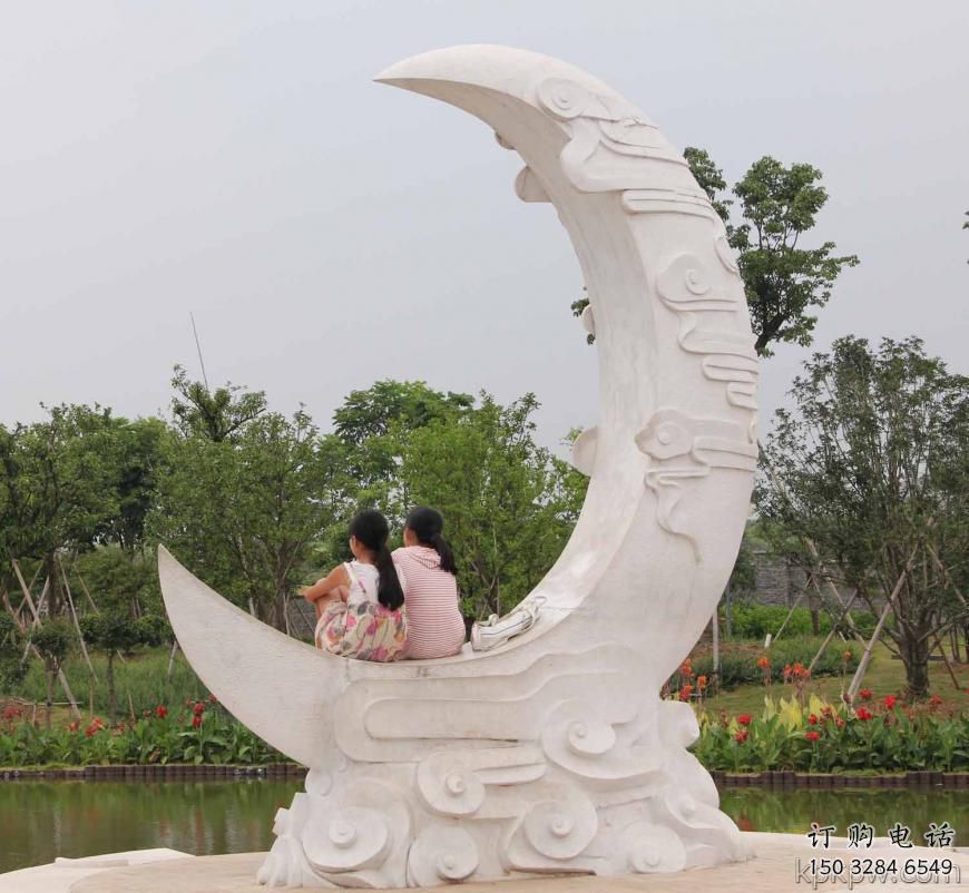 園林月牙雕塑廠家 現代公園小品 中式不銹鋼月牙雕塑生產