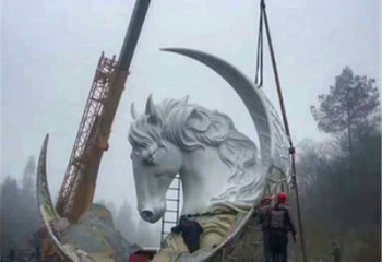 戶外月牙雕塑廠家 噴漆小品 創意不銹鋼月牙雕塑生產