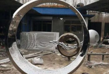 現代圓月雕塑廠家 大型別墅區擺件 鏡面不銹鋼圓月雕塑