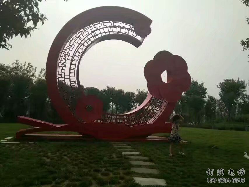 街頭環形雕塑廠家 大型別墅區擺件 戶外不銹鋼環形雕塑生產