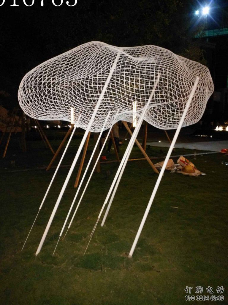 鏤空云梯雕塑廠家 公園小品 住宅小區不銹鋼云梯雕塑生產