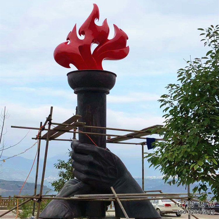 創意火把雕塑廠家 廣場小品 公園不銹鋼火把雕塑結構