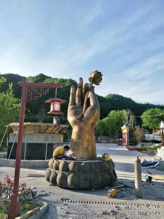 抽象拈花指雕塑廠家 公園小品 戶外不銹鋼拈花指雕塑廠