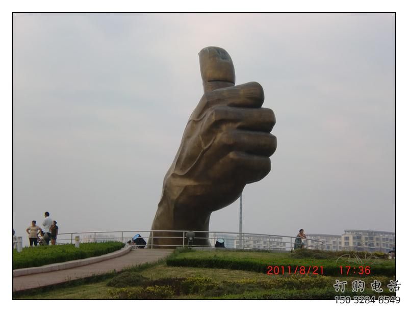 大型拇指雕塑廠家 鍛造小品 戶外不銹鋼拇指雕塑廠